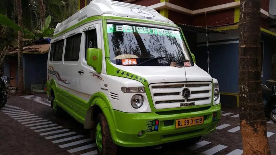 Anshaj tempo traveller